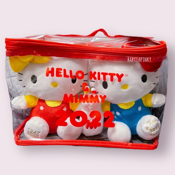 Limited Edition Hello Kitty and Hello Mimmy Plush Set - Picture 5 of 10